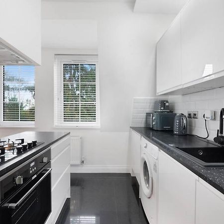 Roomy One Bed Loft Apartment Bishop's Strotford Exterior foto