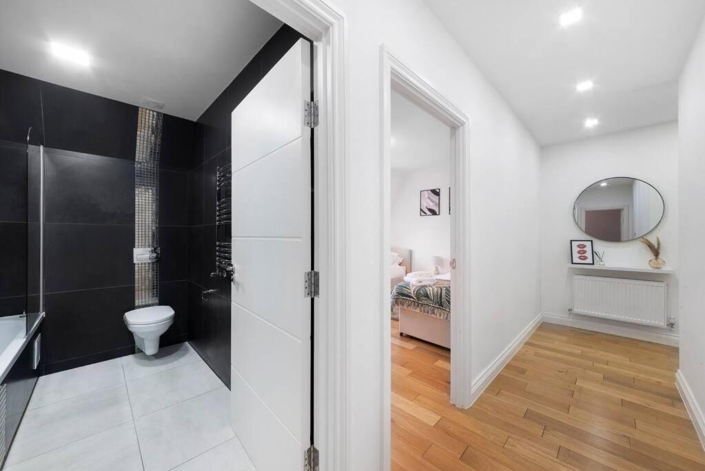 Roomy One Bed Loft Apartment Bishop's Strotford Exterior foto
