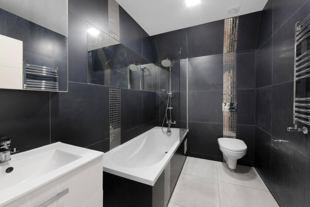 Roomy One Bed Loft Apartment Bishop's Strotford Exterior foto